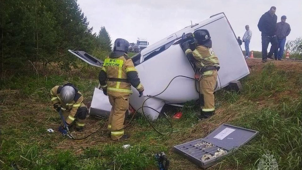 Главная картинка новости: Серьезное ДТП с эвакуатором случилось в Нижегородской области