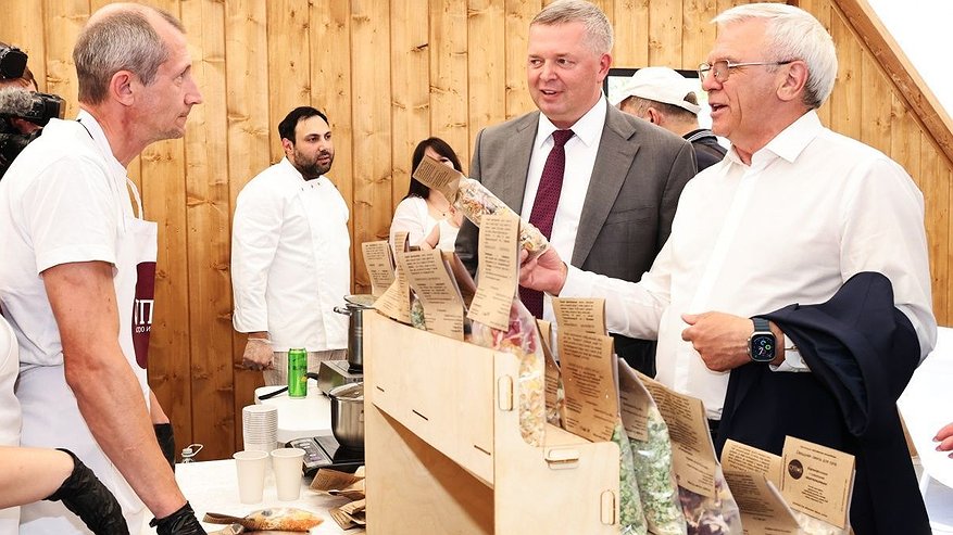 Главная картинка новости: Нижегородские депутаты внесли в Госдуму поправки о «муниципальных и городских» округах