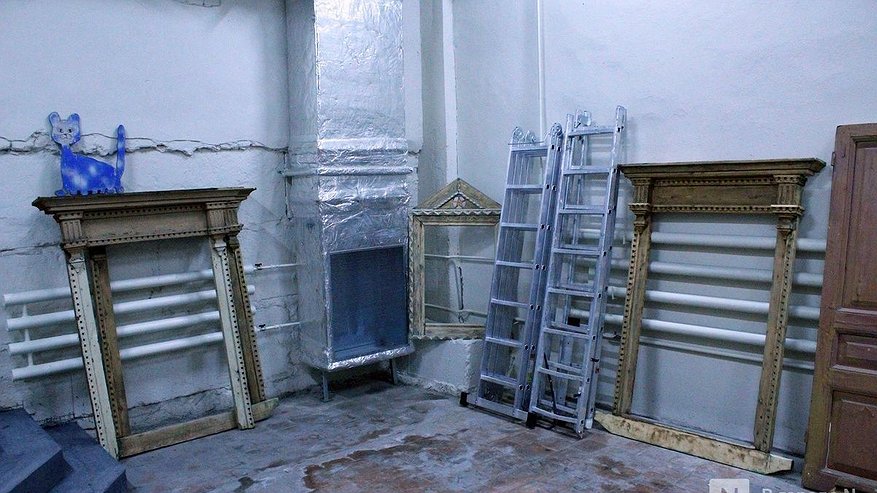 Главная картинка новости: Нижегородцев призвали приносить элементы снесенных домов в Школу реставрации