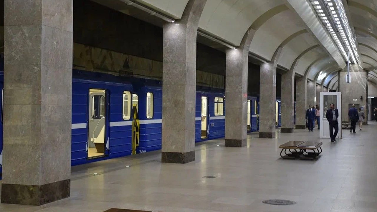 Главная картинка новости: Станцию метро перекрыли в Нижнем Новгороде из-за задымления