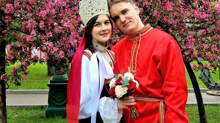 Главная картинка новости: Пара из Нижегородской области поженилась на ВДНХ в Москве