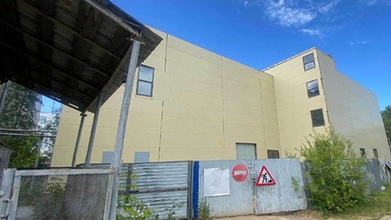 Главная картинка новости: Рынок-долгострой в Щербинках выставлен на торги за 14 млн рублей