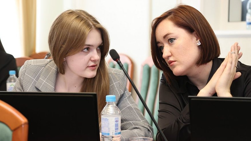 Главная картинка новости: Перспективы развития муниципальных образований обсудили в нижегородском Законодательном Собрании