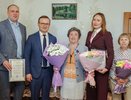 Энергетики «Т Плюс» поздравили с приближающимся юбилеем Победы ветерана труда Капитолину Егорову