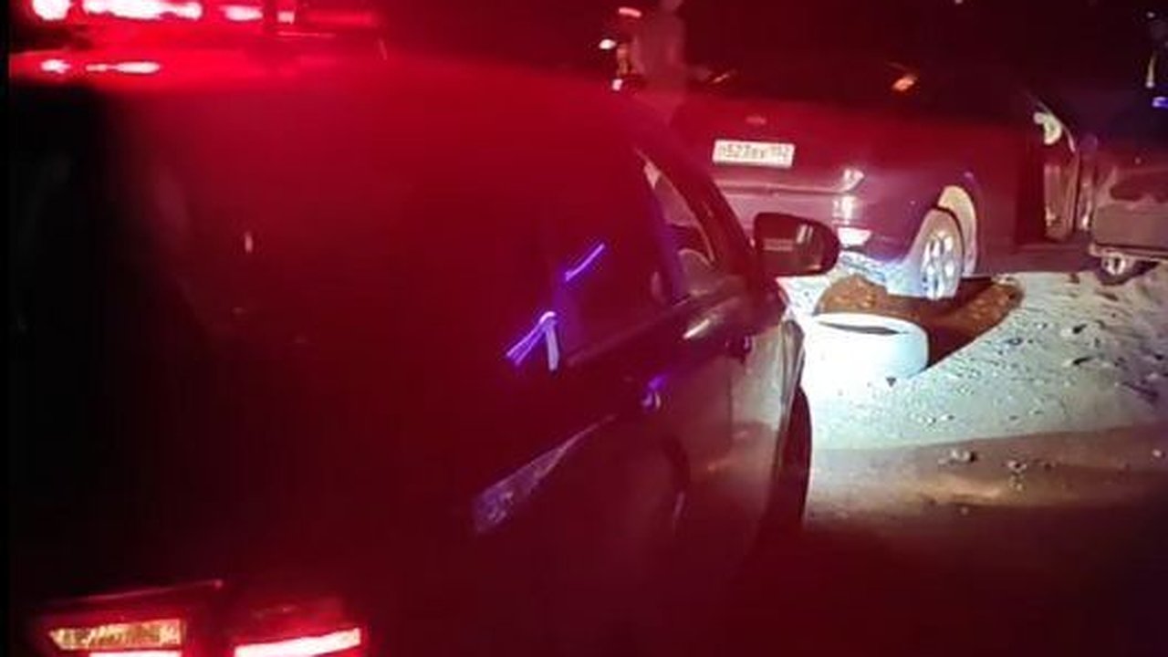 Главная картинка новости: Водитель пострадал в ДТП из-за пробитой покрышки в Богородском округе