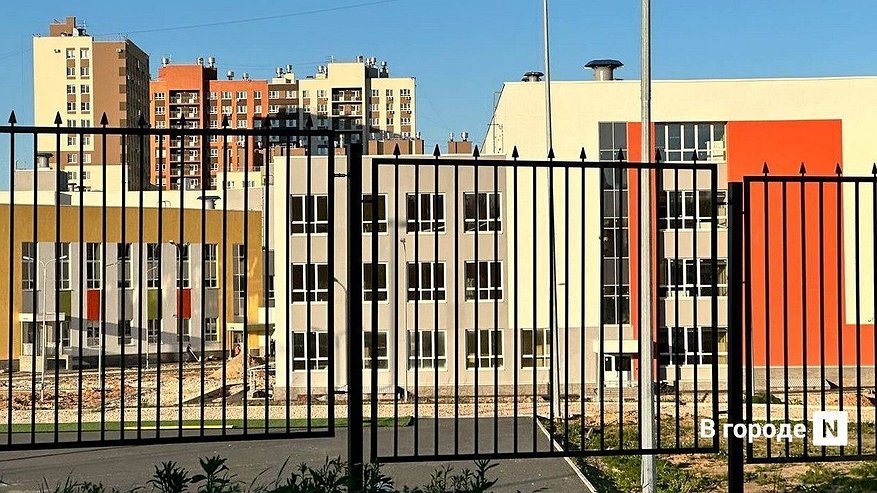 Главная картинка новости: Нижегородцы тратят на выпускные детей в школах от 35 тысяч рублей