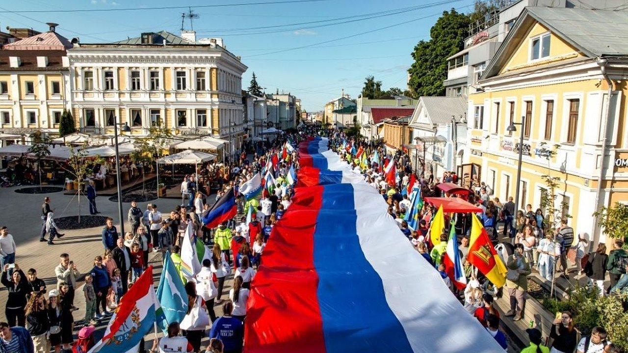 Главная картинка новости: День России в Нижнем Новгороде: полная программа мероприятий на 12 июня