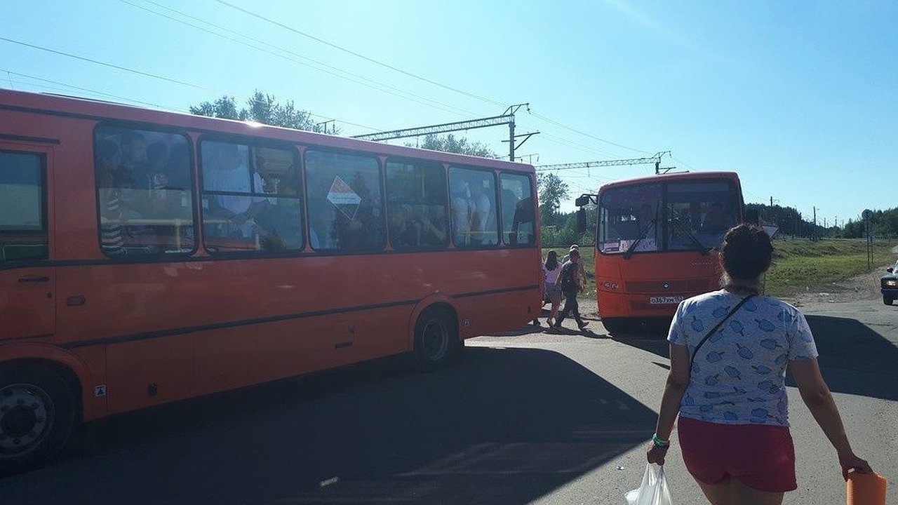 Главная картинка новости: Нижегородцы пожаловались на нехватку автобусов на маршрутах Т-76 и Т-31