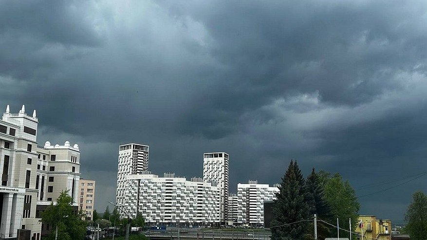 Главная картинка новости: Ливни с градом надвигаются на Нижегородскую область 13 июня