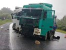 Две фуры столкнулись во время ливня в Нижегородской области