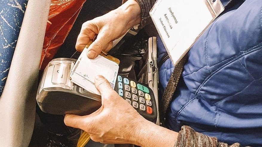 Главная картинка новости: 137 «зайцев» поймали в нижегородском транспорте за месяц