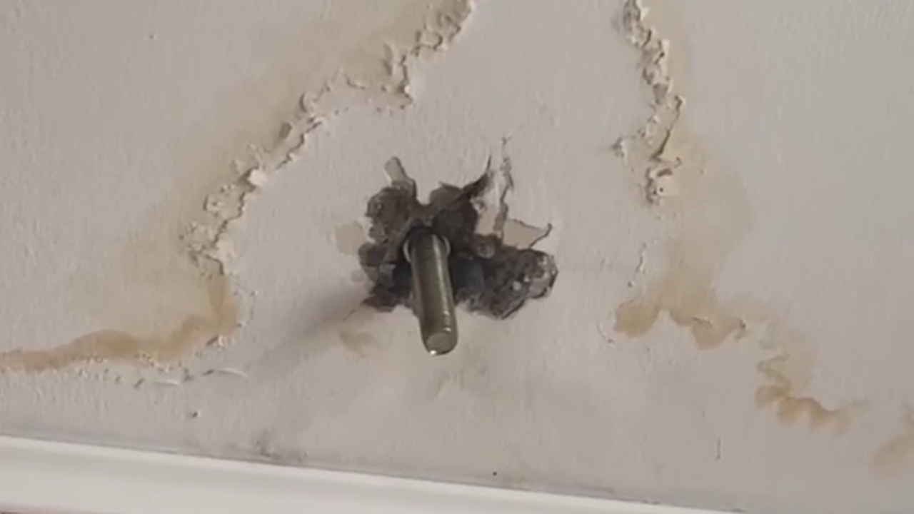 Главная картинка новости: Бастрыкин заинтересовался аварийной квартирой нижегородской семьи