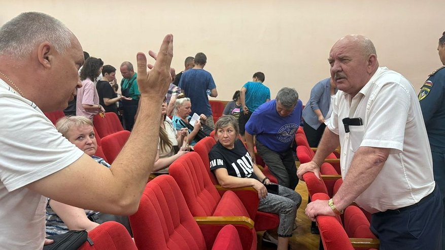 Главная картинка новости: Жильцам дома на Пермякова предложили переехать в маневренный фонд из-за пожара