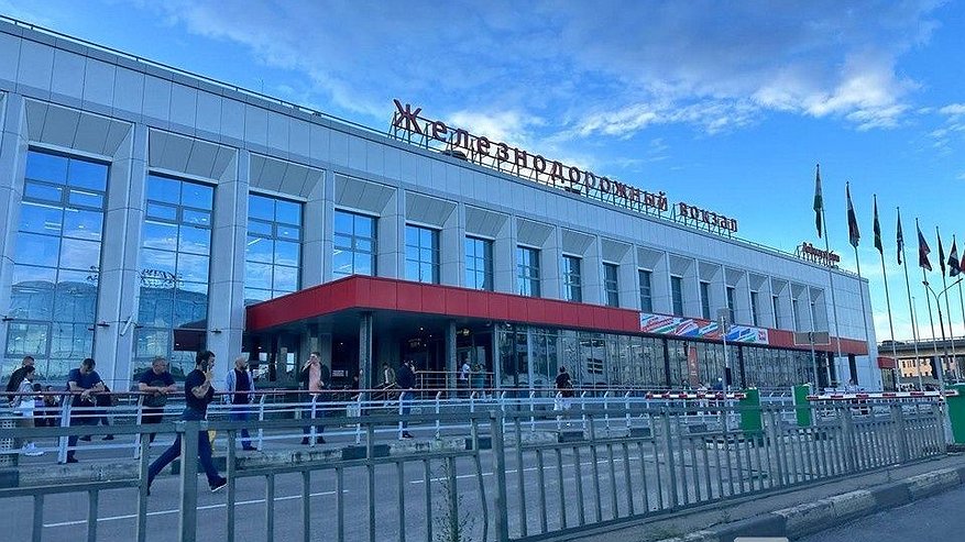 Главная картинка новости: Зону высадки пассажиров у Московского вокзала пересмотрели после трагедии