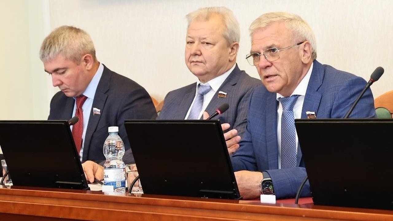 Главная картинка новости: Евгений Люлин: «Абсолютное большинство наших сограждан повышение НДФЛ не затронет»