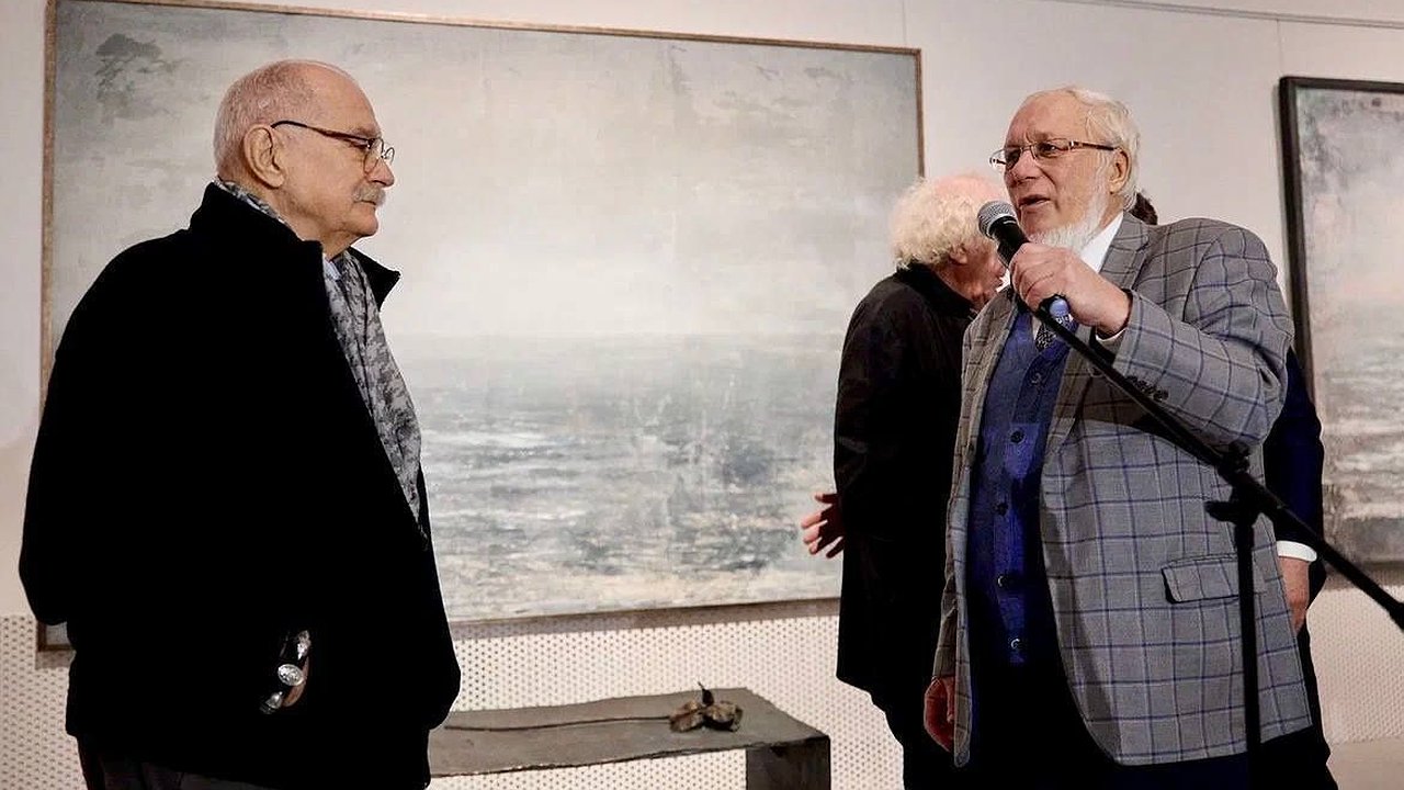 Главная картинка новости: Коллекционер Валерий Дудаков поможет пополнить фонды НГХМ