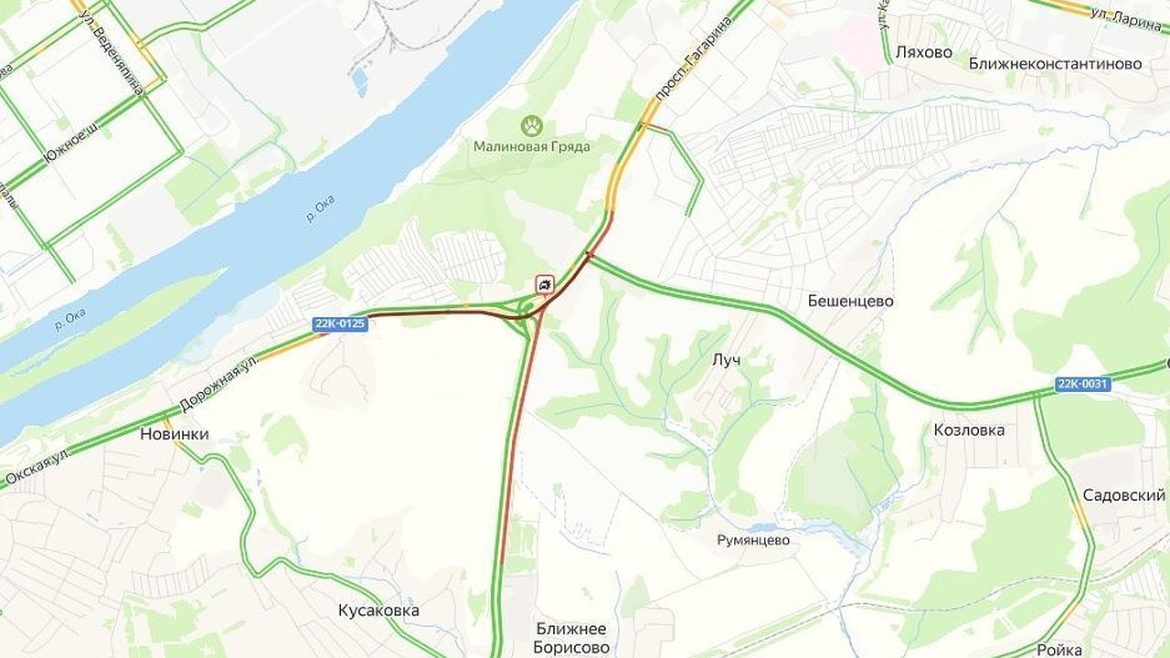 Главная картинка новости: Нижегородцы жалуются на огромные пробки у развязки в Ольгине