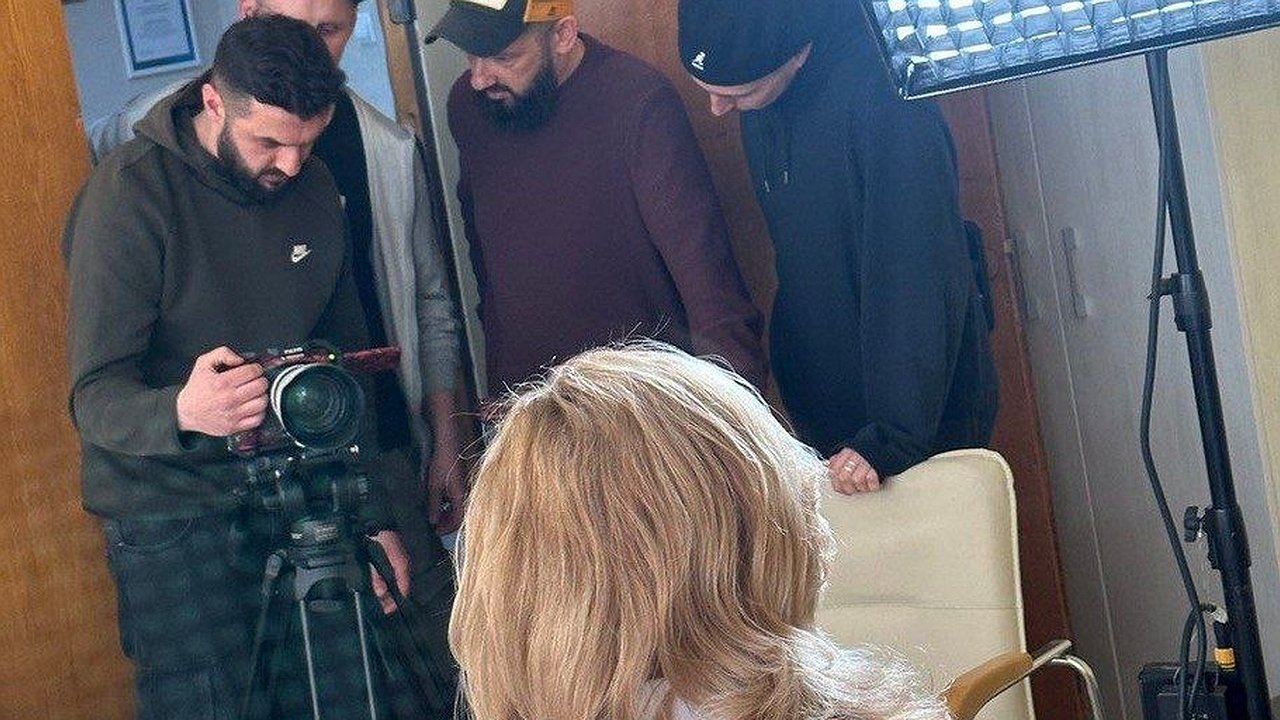 Главная картинка новости: Историю спасения 17-летней девушки снимают в нижегородской больнице