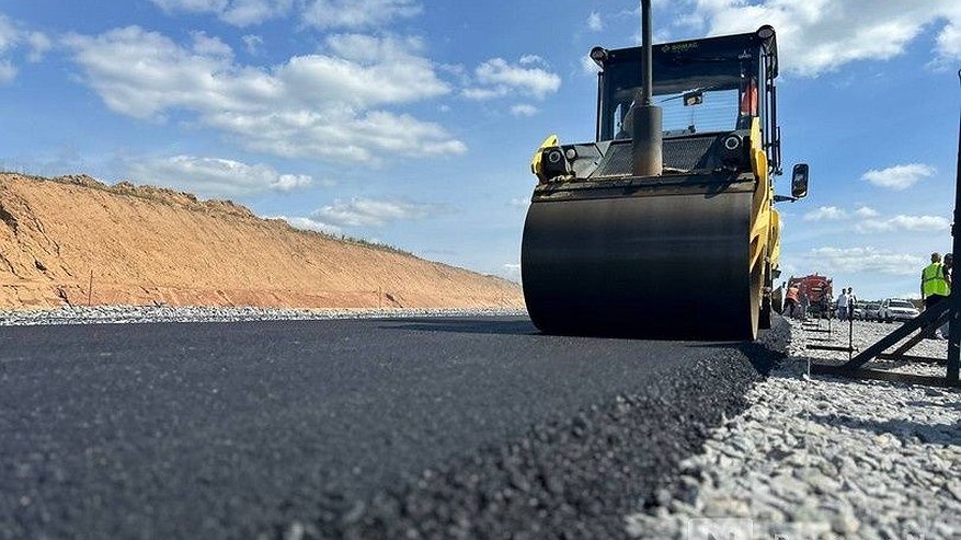 Главная картинка новости: Третья очередь дублера проспекта Гагарина построена на 30%