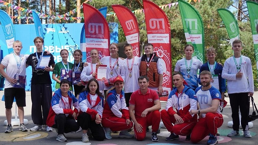 Главная картинка новости: "Время Первых": ГТО в самом разгаре в детском центре "Лазурный"