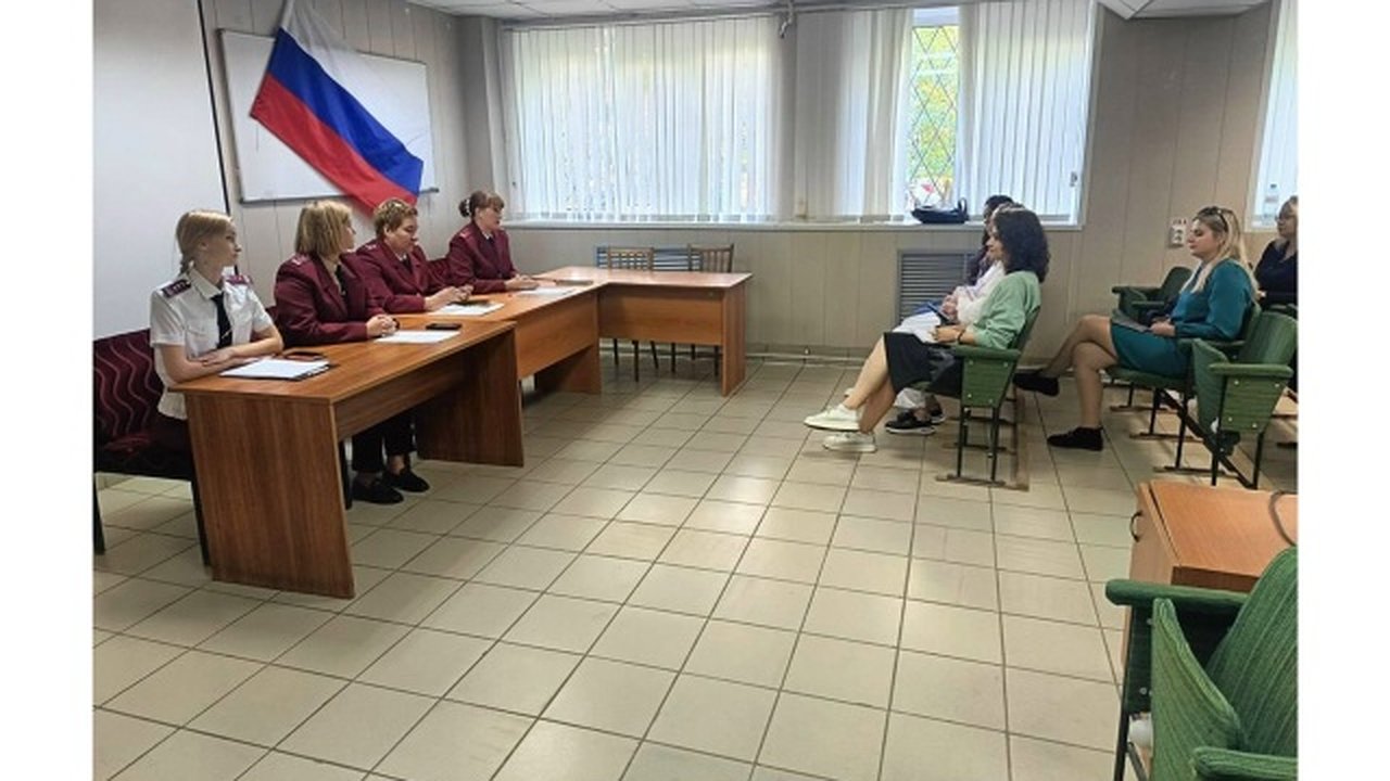 Главная картинка новости: Роспотребнадзор провел круглый стол для косметологов Нижегородкой области