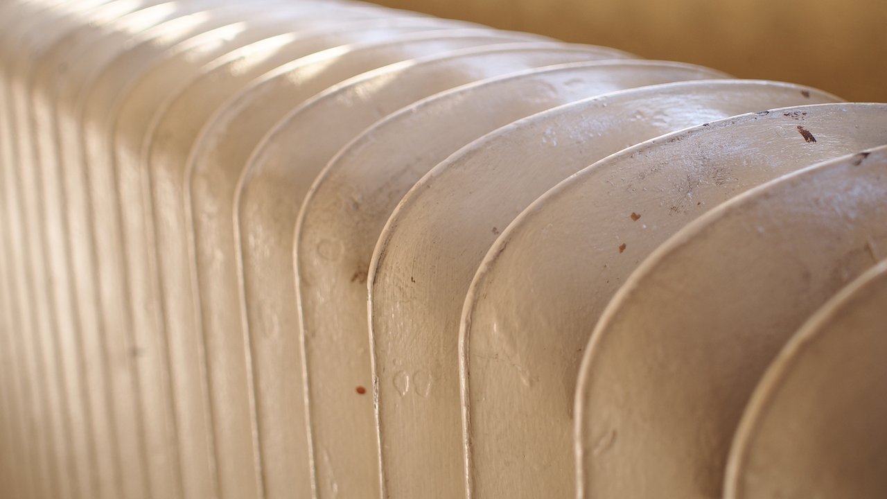 Главная картинка новости: Конец единому отопительному сезону: В Госдуме готовит революцию в ЖКХ