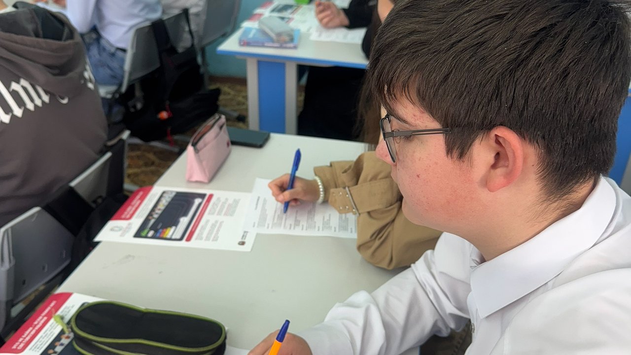 Главная картинка новости: Дзержинские школьники проверили занятия ПДД после аварии