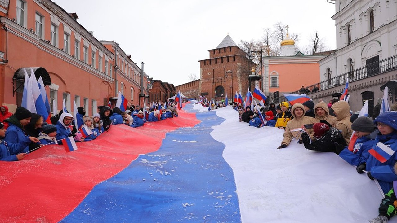 Главная картинка новости: Нижний Новгород отпразднует День народного единства с крестным ходом и фестивалем