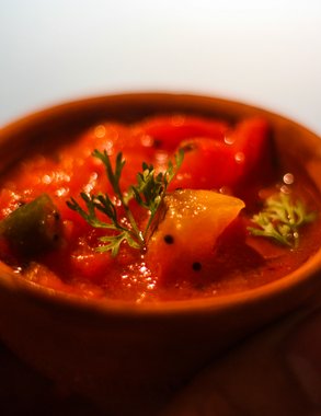 Соус по-грузински за 10 минут: превосходное дополнение к мясу, картошке, на поджаристый хлеб и даже к пельменям