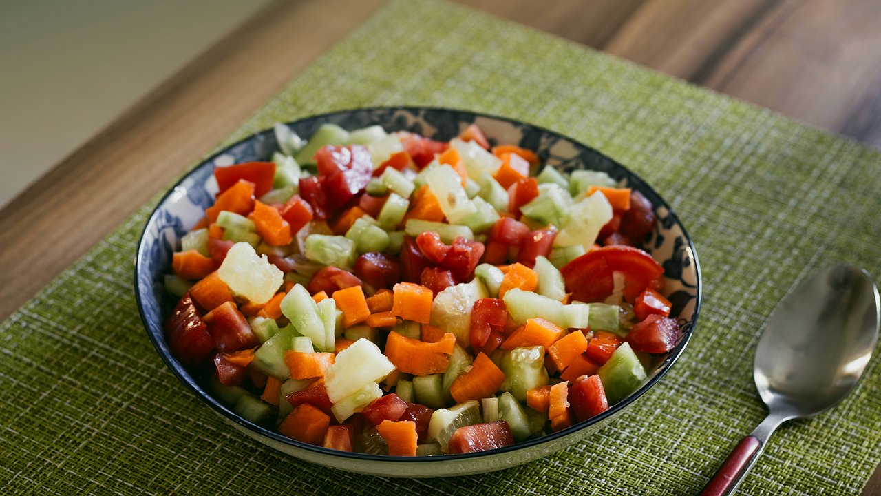 Главная картинка новости: Попробовала салат Белый принц: аппетитно и никакой мороки - рецепт забираю в копилку к Новогоднему столу