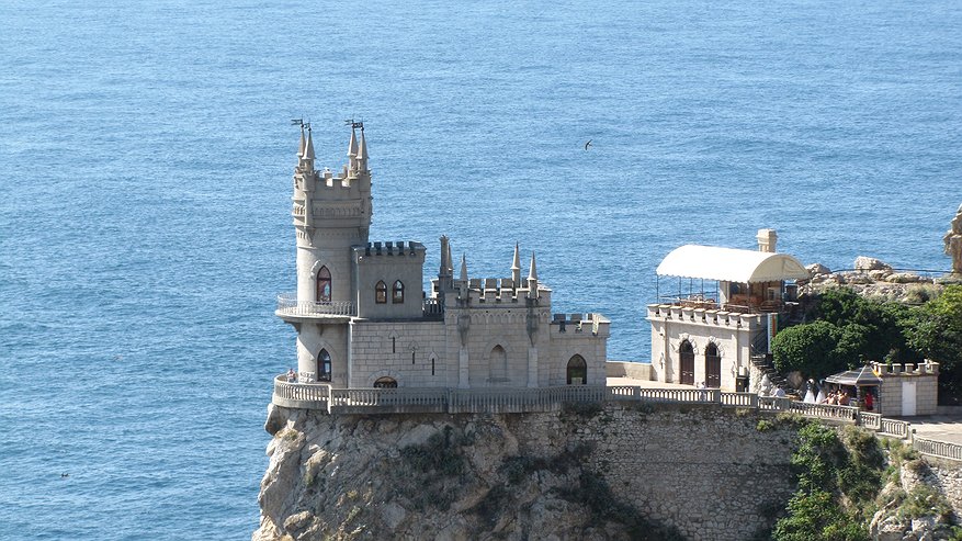 Главная картинка новости: Без слез не взглянешь: популярная у туристов достопримечательность превратилась в помойку