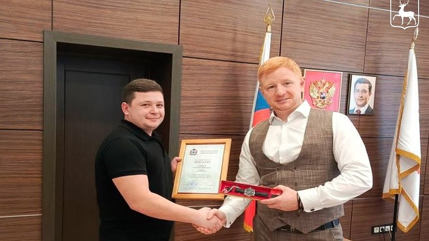 Главная картинка новости: Водителя автобуса №78 из Нижнего Новгорода отметили благодарностью за помощь пассажиру