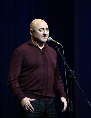 Сенатор от Нижегородской области Александр Вайнберг досрочно сложил полномочия