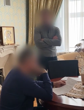 Директора нижегородской дорожной фирмы отправили в СИЗО за взятку в 7 млн рублей