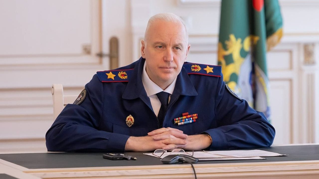 Главная картинка новости: Бастрыкин поручил доложить о деле по сходу наледи на ребенка в Нижнем Новгороде