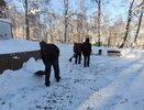 Нижегородские студенты и школьники расчистили парк и детсады от снега