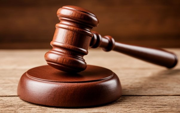 В Нижегородской области осудят бывшего сотрудника колонии за взятку