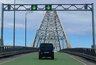 На новом Борском мосту впервые за 9 лет ремонтируют дорожное полото